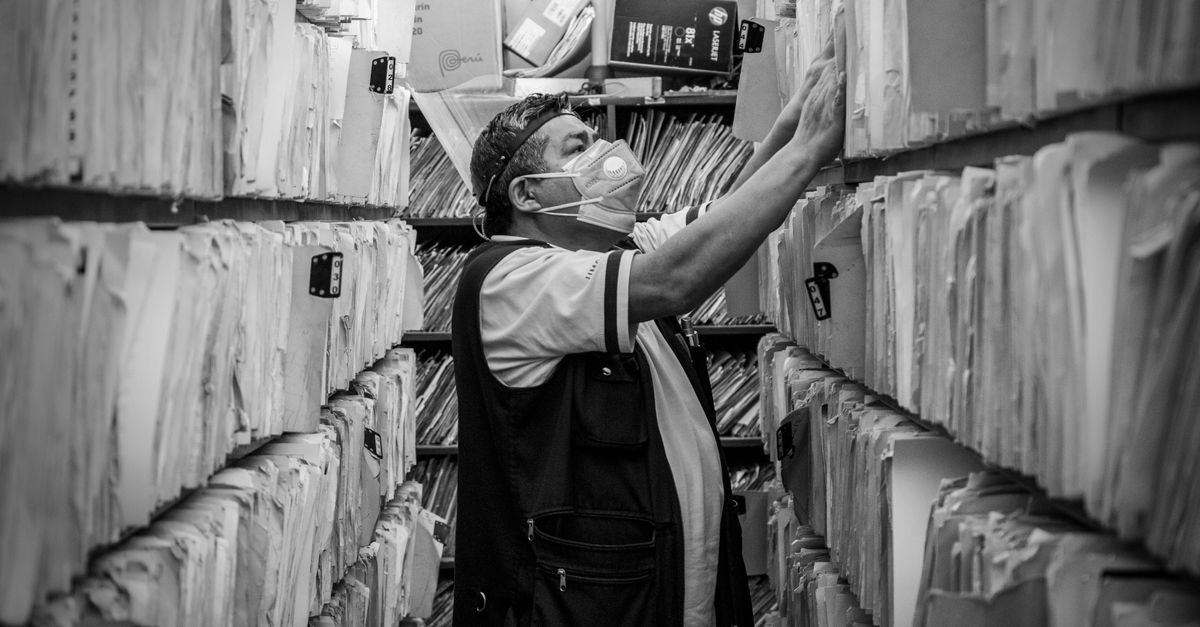 Commercial register archive of documents
